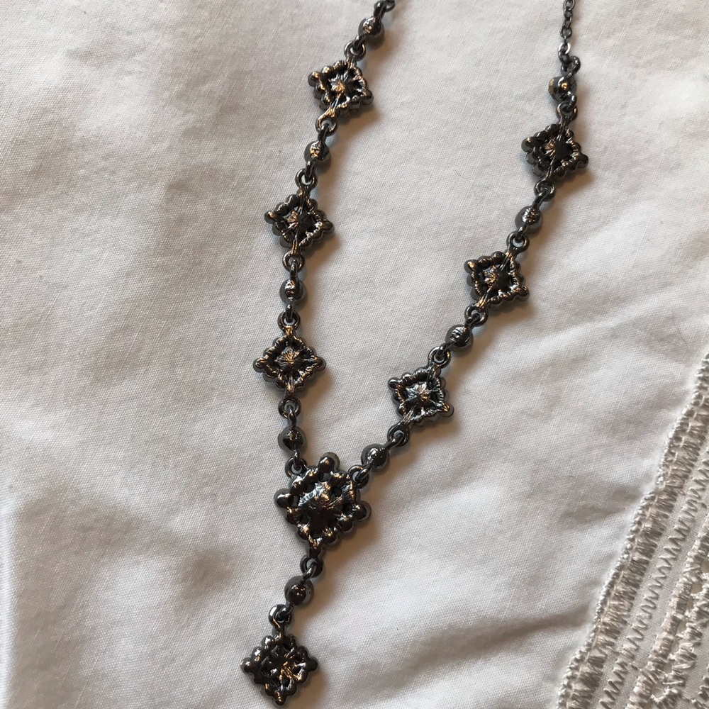 Black glass beads drop necklace 17”